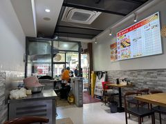 -黄阿姨锅贴大王(万航渡路店)