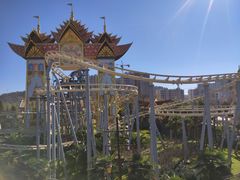 -七彩云南欢乐世界