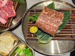-草家酱蟹炭火烤肉店(珲春南路一店)