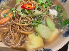-Cuc Gach Quan Restaurant