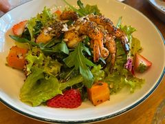 亚麻籽藜麦大虾沙拉-COMMUNE幻师(五角场店)