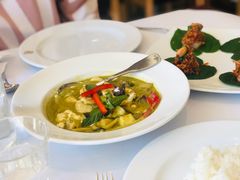 -Thai Pothong Restaurant