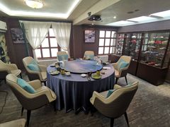 -车之谷·汽车文化主题餐厅(汽开店)