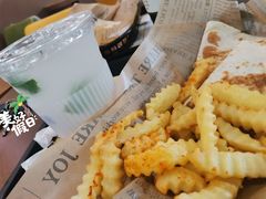 冷萃菠萝生椰水-TACO STAR 塔可星(下沙宝龙店)