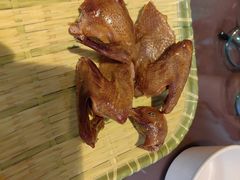 -东口码头·烧鸽子·鱼头泡饼·地方菜(金鹰悦城店)
