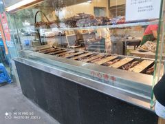 -老黄记手撕烤兔(玉林街店)