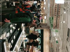 -七鲜超市(瑞虹天地太阳宫店)