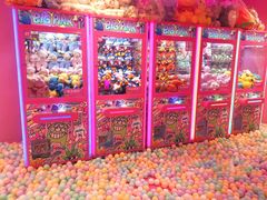 -BIG PINK大粉娃娃机主题馆(圆融星座店)