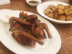 脆皮烧乳鸽-富豪酒家(正大广场店)
