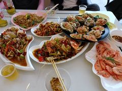 -覃记海鲜美食餐厅