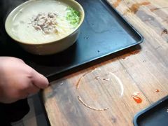 -亮亮面馆(经六路店)