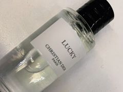 -Dior迪奥(上海世茂广场店)