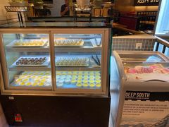 面包甜点陈列柜-比格比萨自助(宋家庄店)