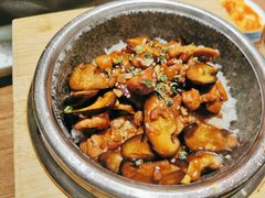 -明洞阿姨·韩式酱蟹烤肉·创意料理(三元桥店)