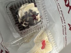 -红宝石·鲜奶小方·海派西点房(肇嘉浜店)