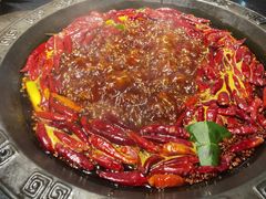 纯手工打造红汤锅-莽子老火锅(大坪店)