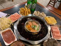 -邓莽子老火锅(中兴路总店)