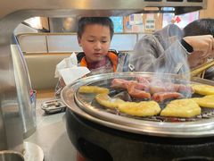 -围炉肉舍丹东海鲜烤肉·烤活鳗(步行街店)