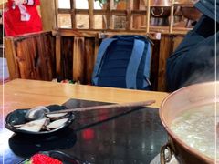 -果松木炭酸菜铜火锅·外婆参鸡汤