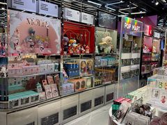 -泡泡玛特POPMART(侨福芳草地店)