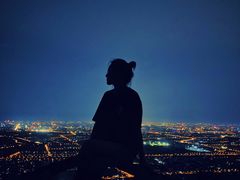 -鬼笑石后山停车场