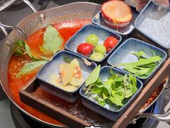 -楠小云·云南鲜牛野生菌自助火锅(九眼桥店)