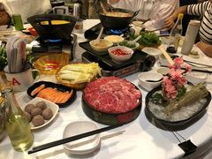 -鲜入围煮花胶鸡海鲜火锅