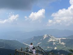-罗田薄刀峰风景区
