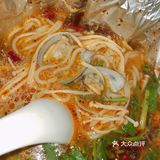 超级美味的花甲米线