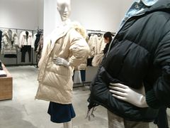 -URBAN REVIVO(西安Momopark店)