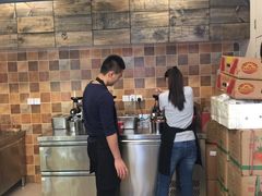 -沪上阿姨鲜果茶(世茂广场宽厚里店)