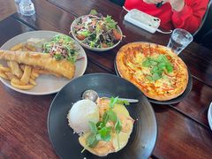 -12 Rocks Beach Bar Cafe