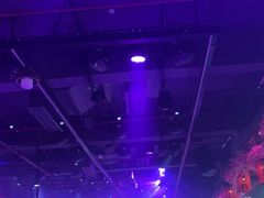 -喜鹊音乐酒馆(西街店)