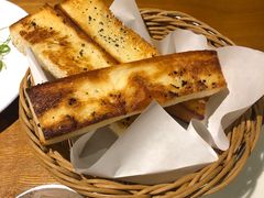 -JINNS锦时 steak&pizza(浸信会礼拜堂旧址店)