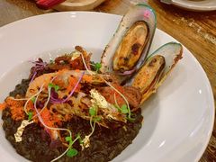 -FLOVIE FLORIST CAFE