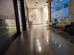 -柏乐口腔医院·舒适化无痛种植牙中心(东盟商务区院)