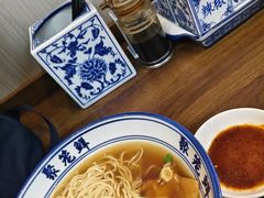 -聚笼鲜美食(凤凰街店)
