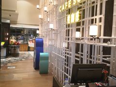 -松咖啡自助餐厅·松北香格里拉