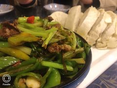 -乡村馕坑肉·烧烤·新疆菜·本地人更爱吃(阿勒泰首店)