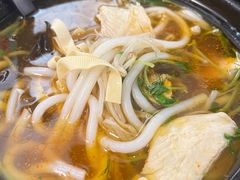 -丽虹云南过桥米线(兴工街店)
