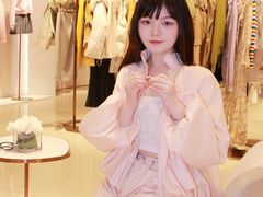 -王府井奥莱临潼小镇(临潼店)