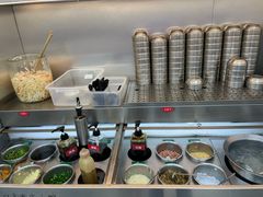 -旧巷口·麻辣大拌·油泼冒菜(上海七宝领展广场店)