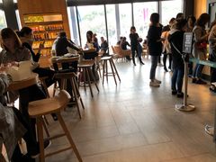 大堂-星巴克臻选(莘庄仲盛店)