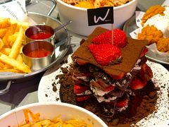 -W COLLECTIVE  DESSERT SHOP