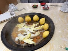 -悦府东北私房菜·饺子王·铁锅炖(长白山万达店)