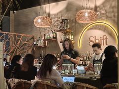 -Shift cocktail bar鸡尾酒吧