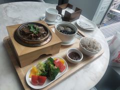-天际餐厅(广州珠江新城假日酒店)