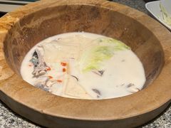 -云荷里·蒸汽石锅鱼·云南菜(中发百旺店)