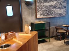 -星巴克(杭州临平银泰城B1店)