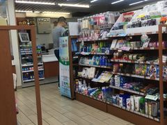 -全家便利店(莲花池东路店)